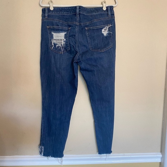 Talbots Jeans Size 8 Flawless Distressed Denim Jeans - Picture 2 of 16